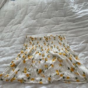 Abercrombie smocked lemon print skirt